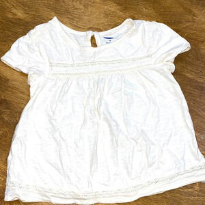Old navy white top size 3T